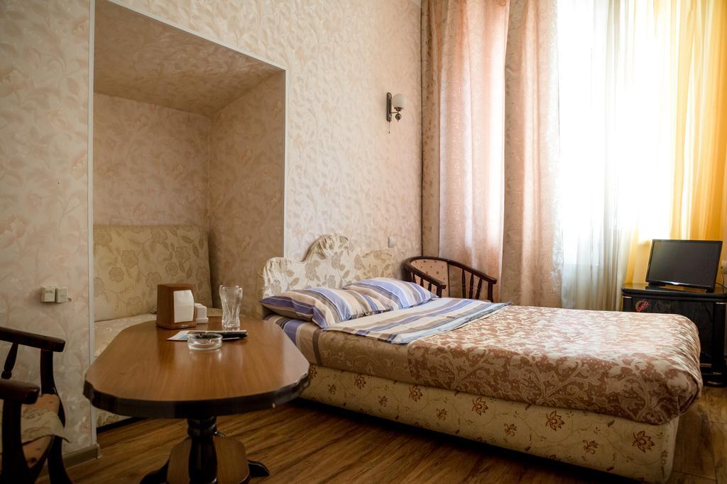 Hotel Mini Yerevan Luaran gambar